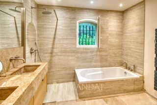  Maison à louer 6 pièces 176 m²