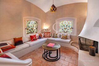  Villa à vendre 5 pièces 195 m²