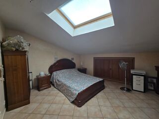  Immeuble � vendre 13 pi�ces 331 m�