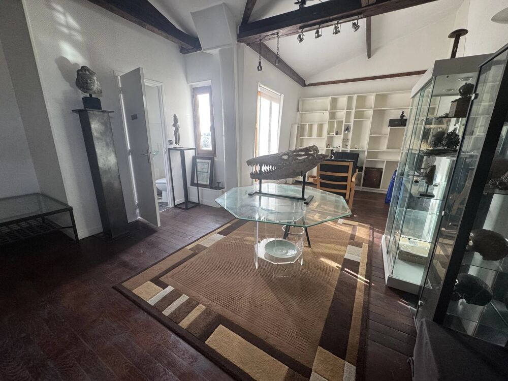 Vente Appartement 2 pièces au calme, dernier étage avec ascenseur Paris 20