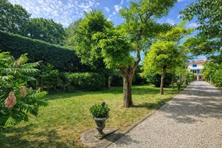  Maison à vendre 9 pièces 237 m²