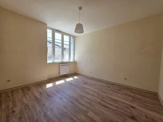  Appartement à louer 3 pièces 45 m²