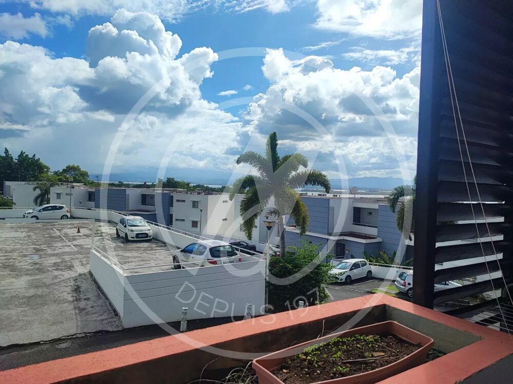 Location Appartement A LOUER STUDIO MEUBLE LES ABYMES *680 euros/mois Les abymes