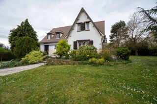  Maison à vendre 8 pièces 319 m²