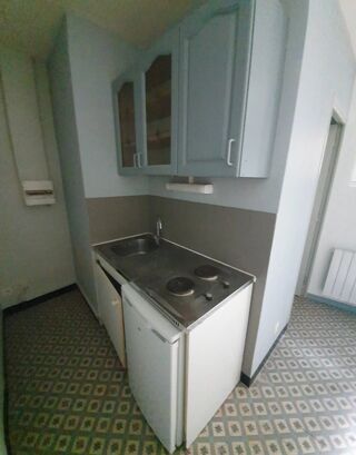  Appartement à louer 1 pièce 19 m²