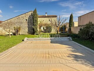  Maison � vendre 9 pi�ces 254 m�