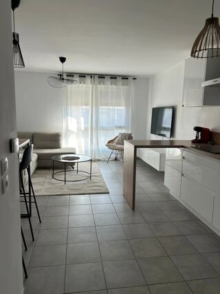 Appartement à louer 4 pièces 71 m²