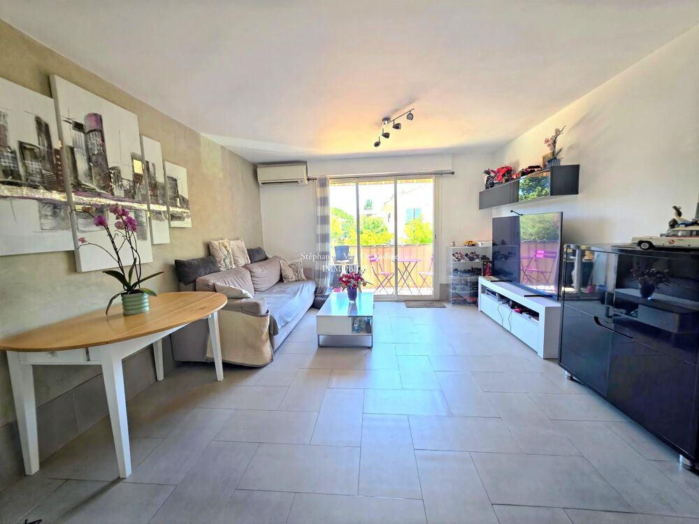 Vente Appartement Appartement - 2 chambres -  balcon et parking. Fréjus