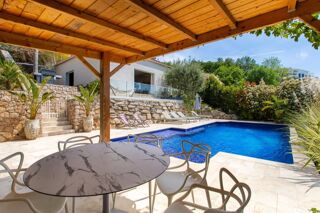  Maison à vendre 6 pièces 193 m²
