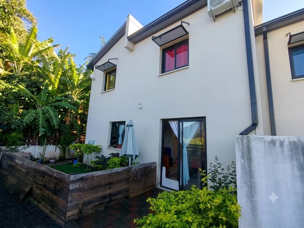 Maison F4 avec étage  La Rivière Saint-Louis