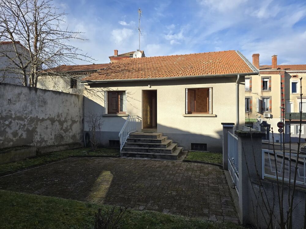 BELLE MAISON DE BOURG AVEC EXTERIEUR ET GARAGE