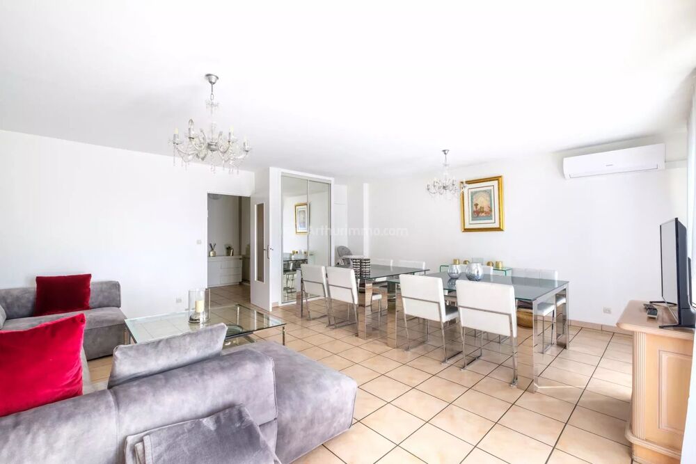 APPARTEMENT T5 / 100 m² VILLEURBANNE - GRATTE-CIEL