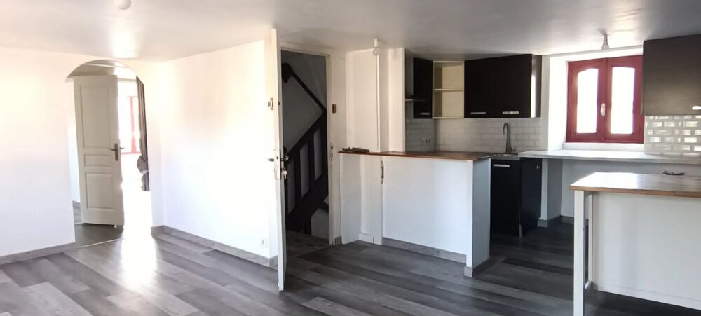 Vente Appartement AMBON - APPARTEMENT 2 CHAMBRES - SUR LA PLACE DU VILLAGE Ambon