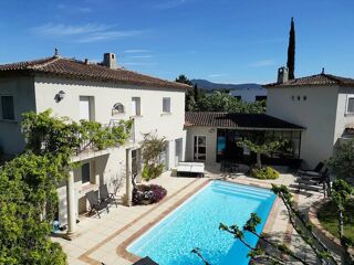  Maison à vendre 10 pièces 270 m²