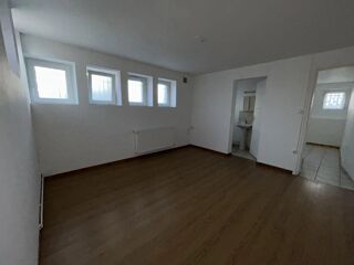  Appartement à louer 1 pièce 38 m²