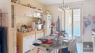  Immeuble � vendre 14 pi�ces 235 m�