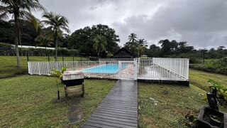  Immeuble � vendre 15 + pi�ces 276 m�