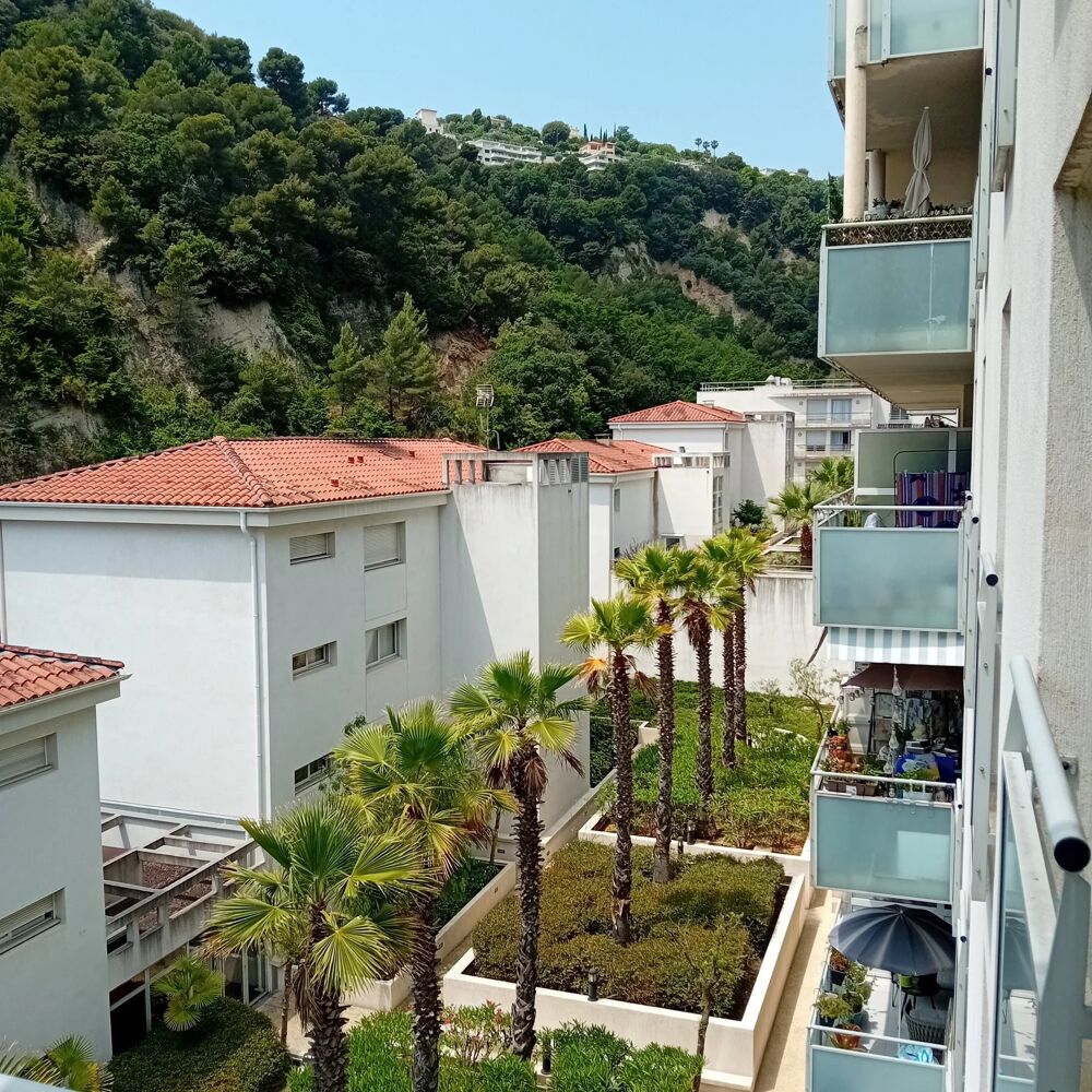 Location Appartement Deux pièces avec terrasse, vue dégagée et vue mer Nice