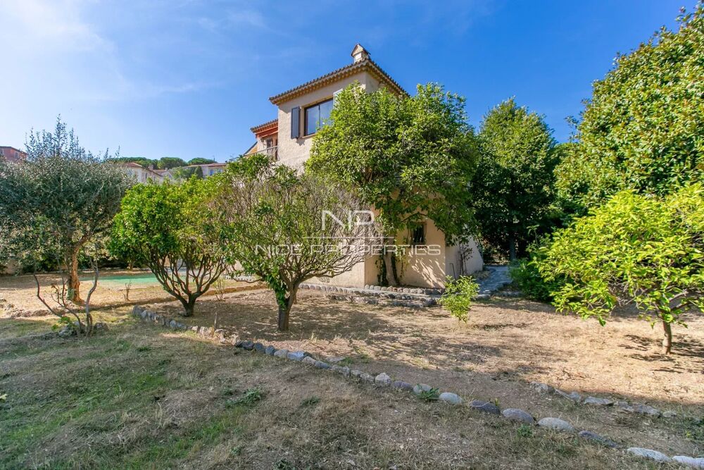 Villefranche sur Mer, secteur Corne d'Or, villa provençale à rén