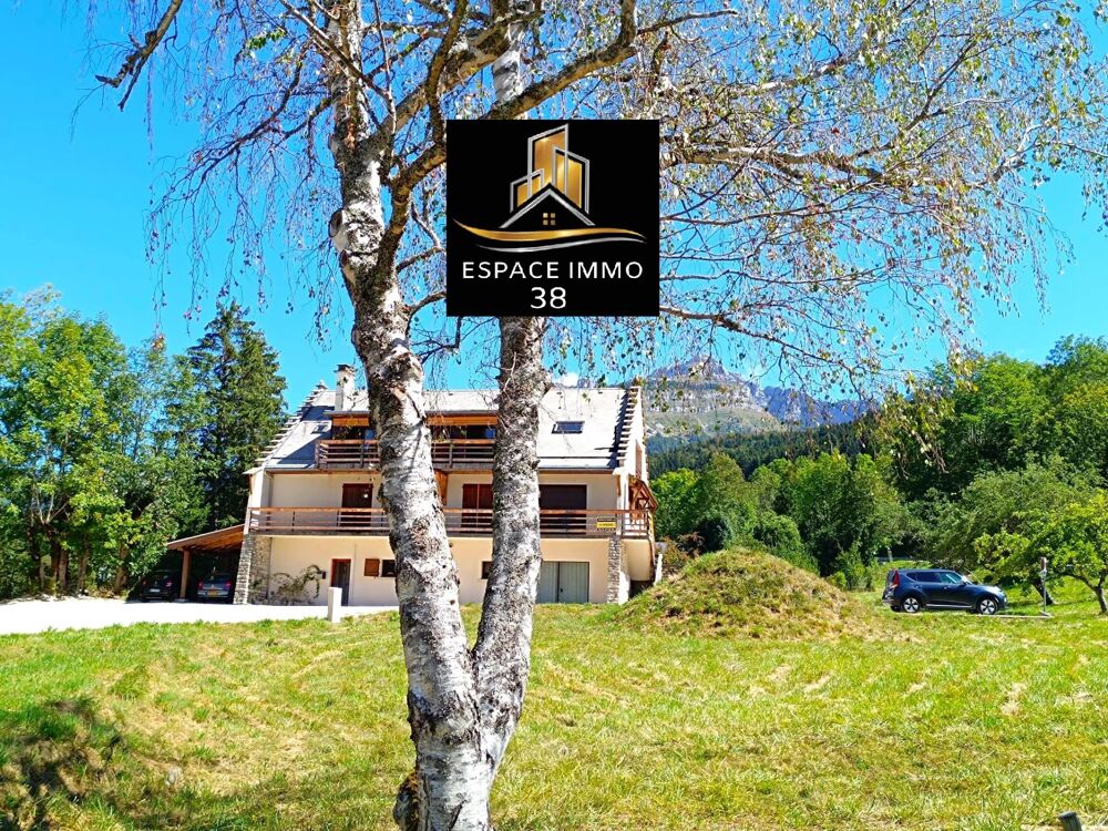 Villard de Lans . Bel appartement de 121m2 .Type T4 avec garage