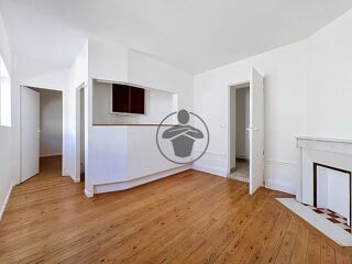  Appartement à louer 2 pièces 45 m²
