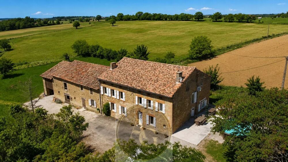 Propriété T7 de 273m² sur 1,2 ha proche Toulouse