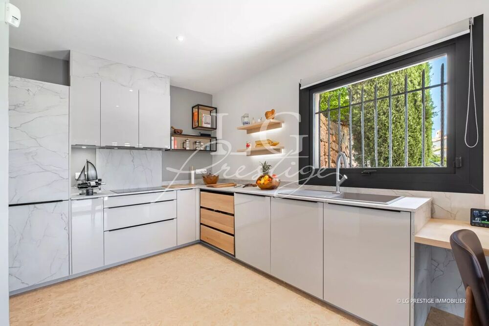 � vendre  Villa Mandelieu-la-Napoule (06210)