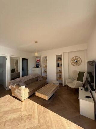 Location Appartement Logement 2 pièces avec terrasse de 27m² et balcon Antibes