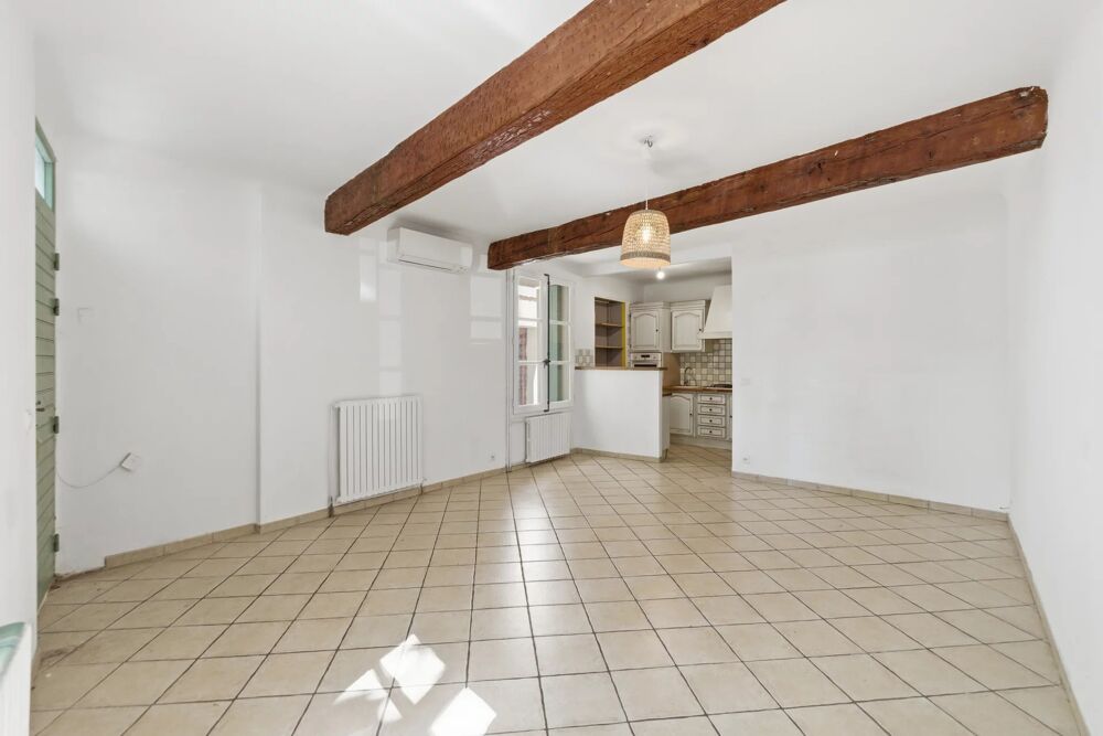 Maison de ville à la roquette avec terrasse