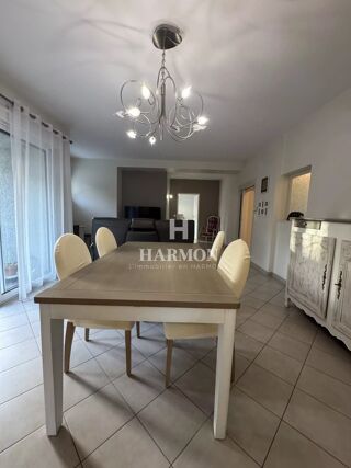  Villa � vendre 6 pi�ces 240 m�