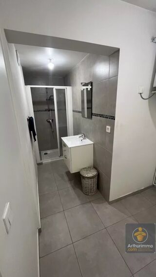  Appartement à louer 2 pièces 42 m²