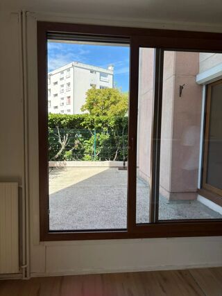  Appartement à louer 3 pièces 70 m²