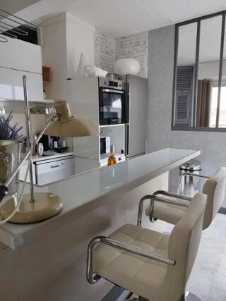  Loft à louer 2 pièces 51 m²