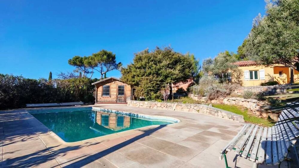 DRAGUIGNAN VILLA PLAIN PIED T5 132 M2 3 CHAMBRES PISCINE GARAGE