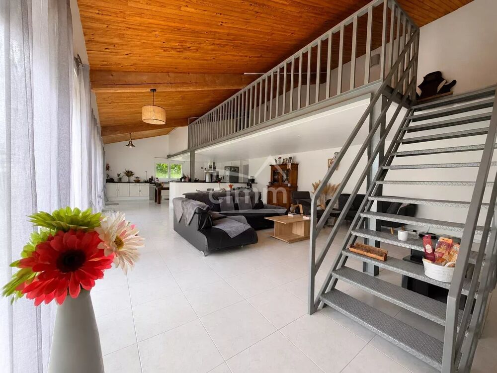 Vente Maison MAISON T5 AVEC GARAGE ET 6587 M² DE TERRAIN Sisteron