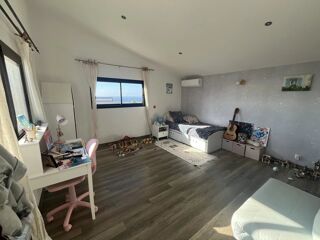  Maison  louer 7 pices 190 m