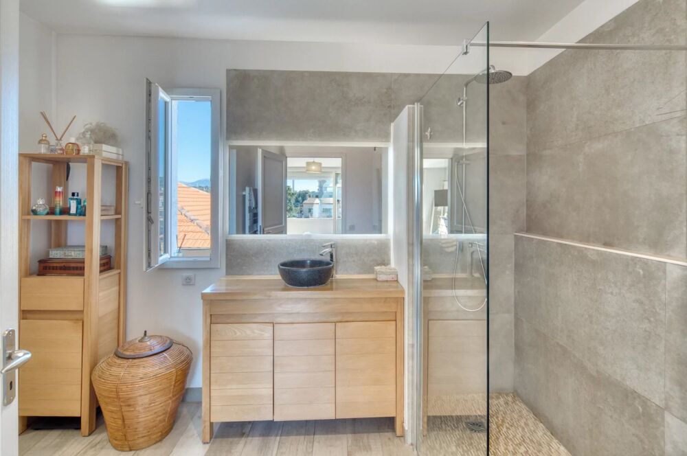 � vendre  Villa Cannes (06400)