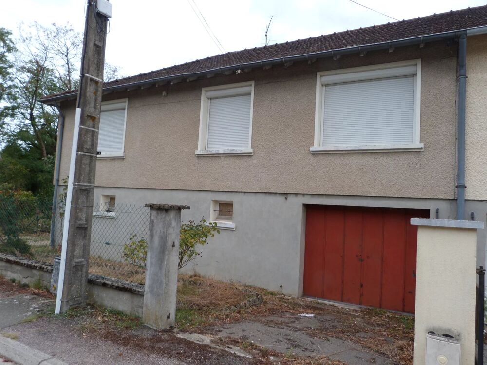 Vierzon -Village - Maison mitoyenne T5 - 104 M²