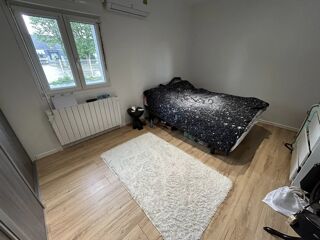  Appartement à louer 4 pièces 114 m²