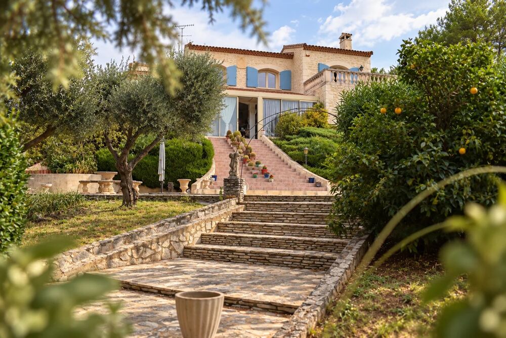 Vente Maison SAINT-GILLES – VILLA DE 181 M² AVEC PISCINE, SOUS-SOL DE 120 M² Saint-gilles