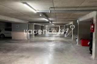  Parking / Garage � vendre 