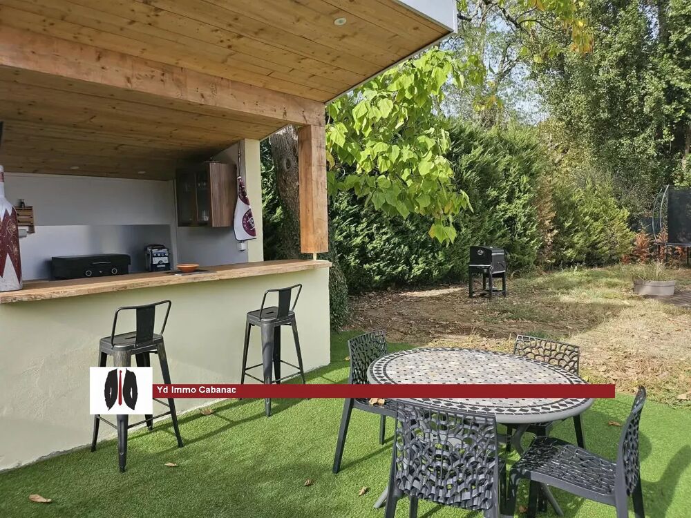 Maison 4 chambres et bureau avec piscine et grand terrain
