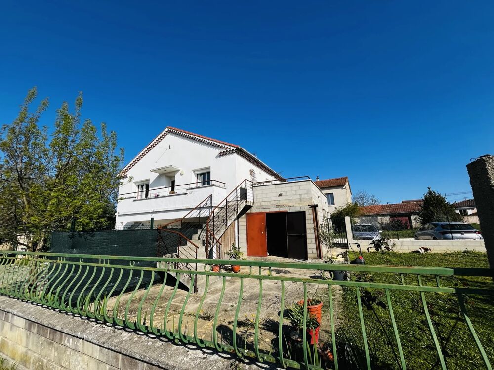 Location Appartement A louer bel appartement type 4 Saint-julien-les-rosiers