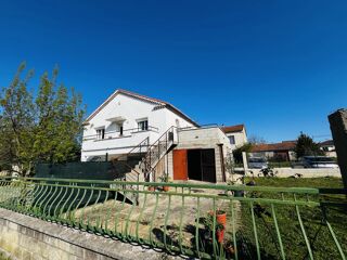 Location Appartement A louer bel appartement type 4 Saint-julien-les-rosiers