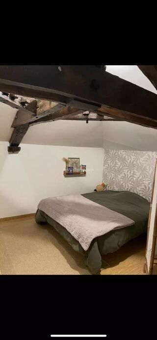  Appartement à louer 4 pièces 80 m²