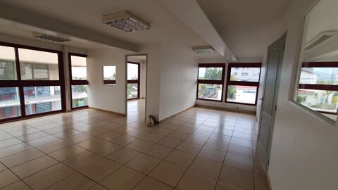 Commerce 990 97430 Le tampon