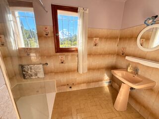 Vente Maison Le Luc en Provence – Maison de 135 m² en position dominante, aux Le luc