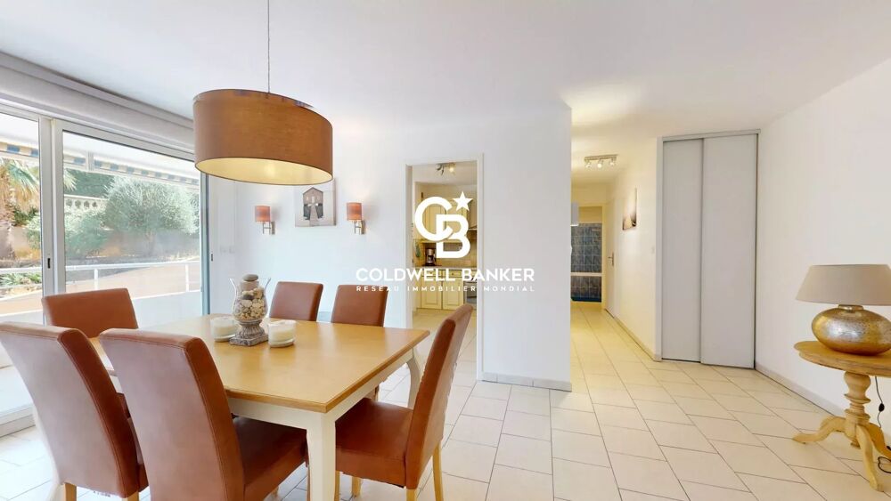 Vente Appartement Spacieux appartement avec terrasses et double garage, à deux pas Cavalaire-sur-mer