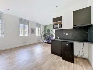  Appartement à louer 1 pièce 29 m²