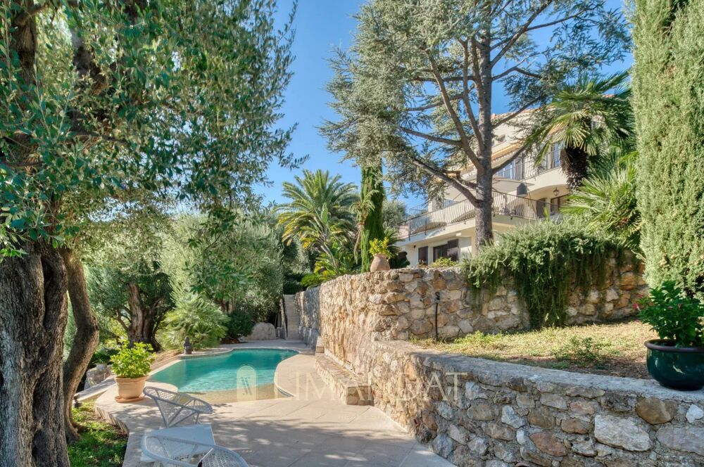 � vendre  Maison Roquebrune-Cap-Martin (06190)